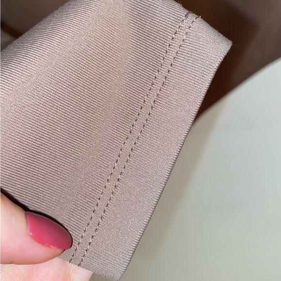 Aritzia Contour Bodysuit Set - Picture 9 of 9